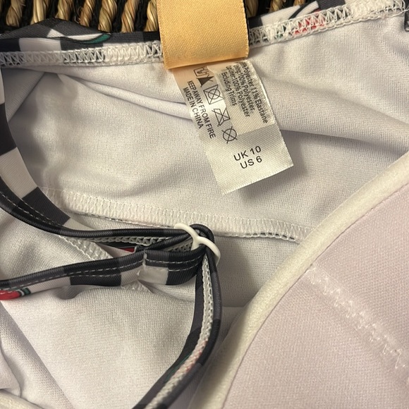 Gingham collectif swimsuit size 8 uk (small us) - Picture 4 of 4